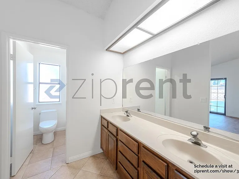 5327 Meredith Ave — Photo 16