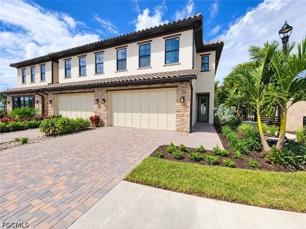 21250 Estiva Villa Cir, Estero, FL 33928