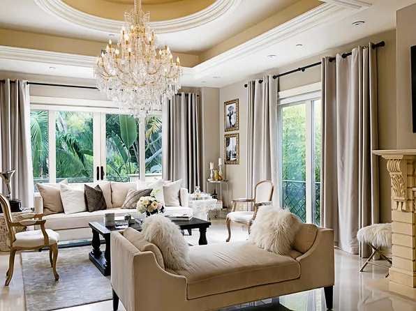 1331 Roscomare Rd, Los Angeles, CA 90077