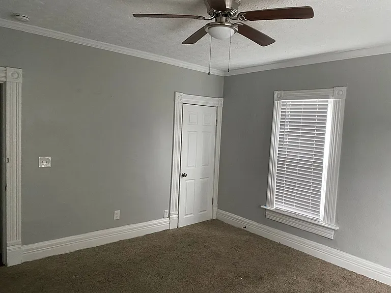 65 Dakota Ave — Photo 17