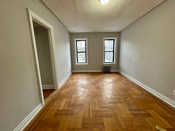 2nd image of 2157 Ocean Ave APT 2G