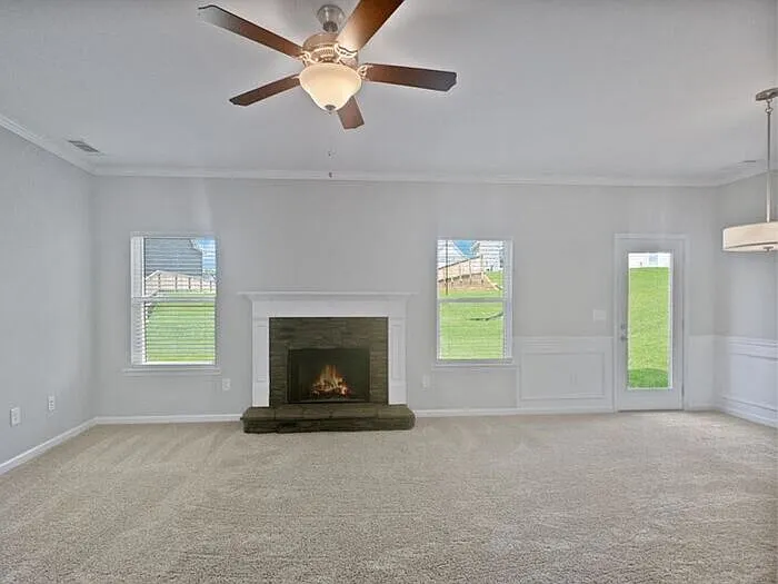 Building Photo - 121 Liberty Bell Dr