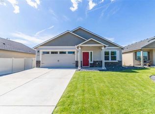 2233 W 22nd Ave, Kennewick, WA 99337