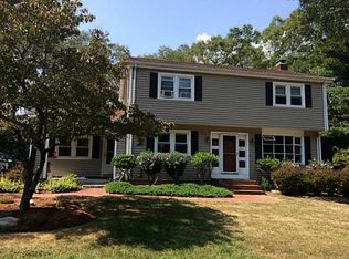 32 Duffy Dr, Taunton, MA 02780
