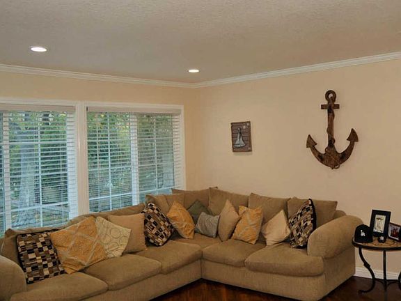 2nd image of 30449 Jasmine Valley Dr