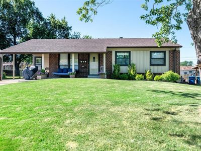 12042 Providence Ln, Maryland Heights, MO, 63043
