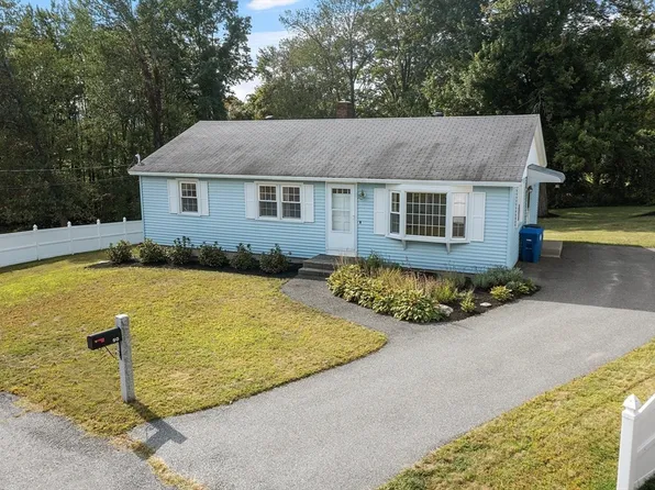 50 Daisy Dr, Leominster, MA 01453