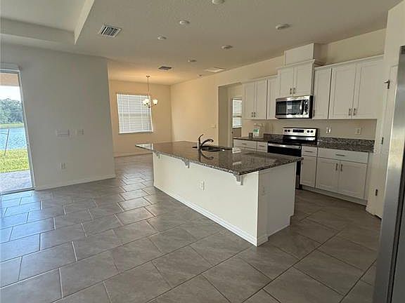 3rd image of 1729 Bull Hill Rd