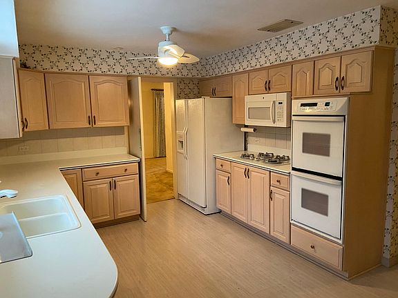2nd image of 2314 Linden Leaf Dr