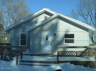 206 W 3rd St, Trufant, MI