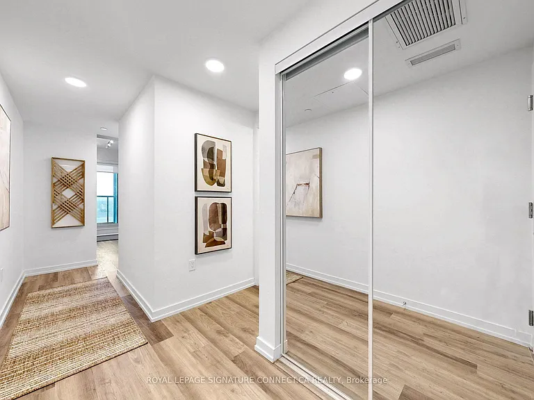 6 Chartwell Rd #208 — Photo 3
