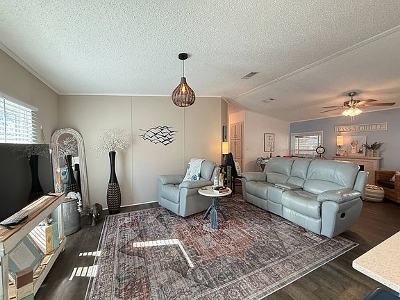 4th image of 516 Klickety Klak Ln #544
