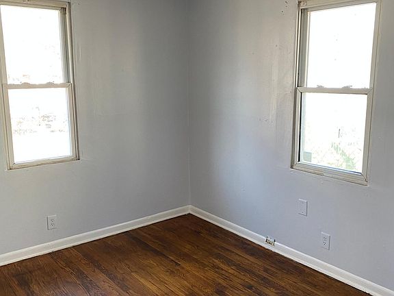 3rd image of 615 N 2nd St #A