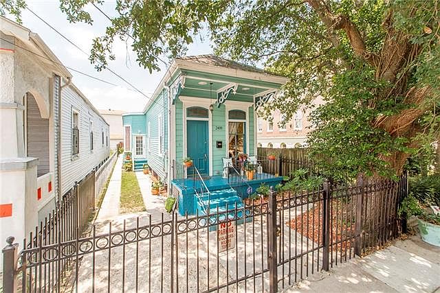 1st image of 2419 Baronne St