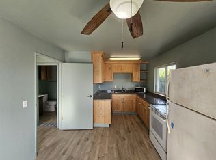 408 Front St #B, Gaston, OR 97119