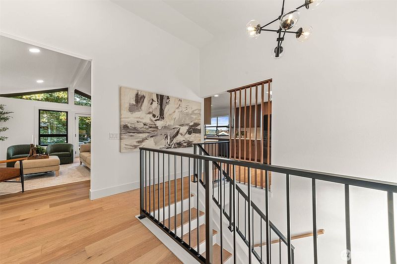 4th image of 4234 NE 89th Street