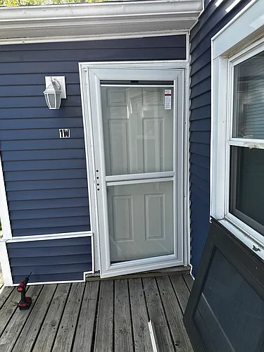 1017 East St Photo 1