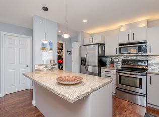 5474 198th St #409, Langley, BC V3A 1G2