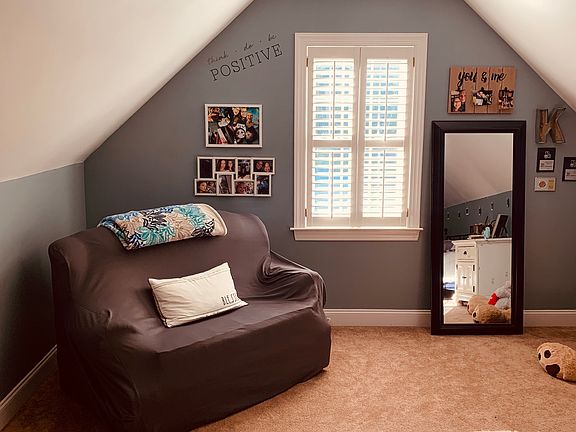 4th image of 111 Treybourne Dr