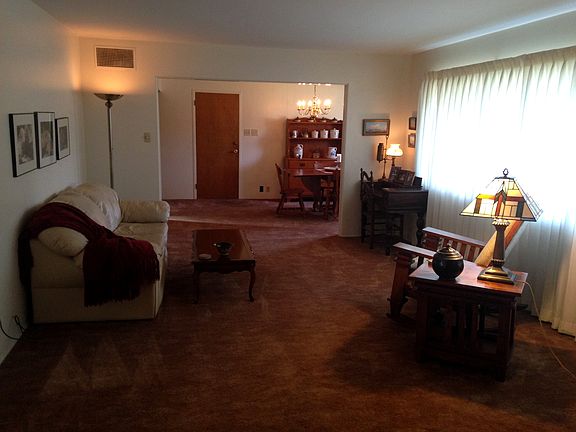 3rd image of 240 Briarwood