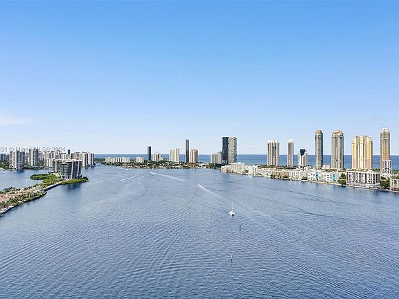 3rd image of 2600 Island Blvd APT 3001