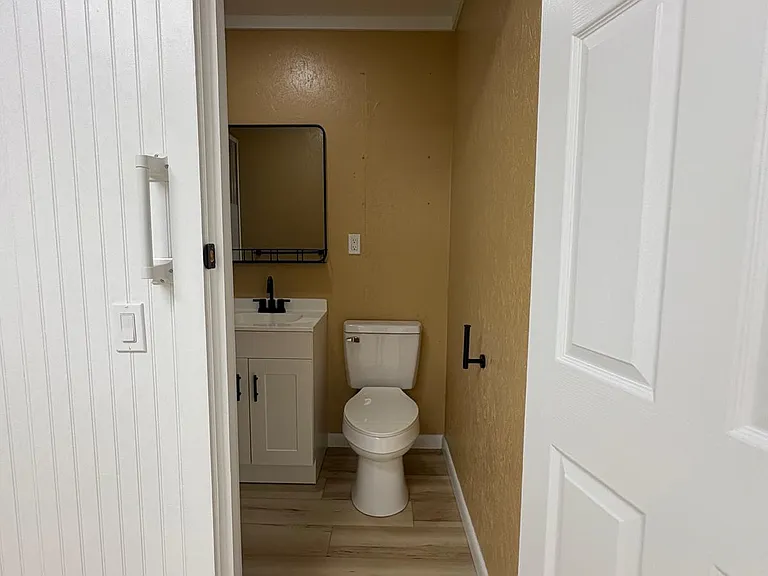 2229 Beeler Ave #C — Photo 7