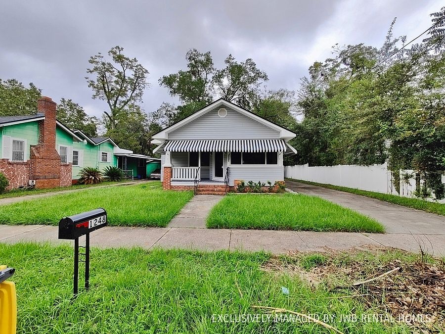 1st image of 1248 W 29th St