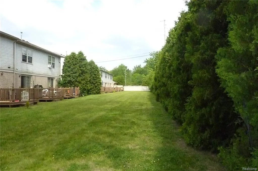 2 bed, 1.5 bath, 1156 sqft, $1,500 — Photo 4