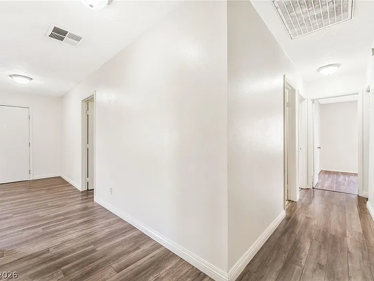 4960 Mohave Ave — Photo 16
