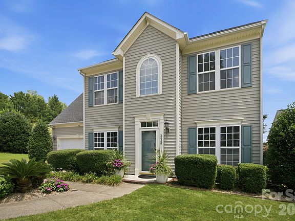 3rd image of 2426 Smith Cove Rd
