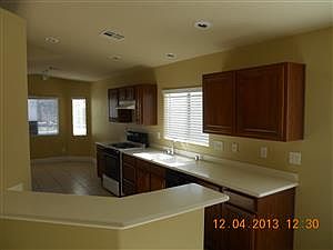 3rd image of 6133 Camden Cove St