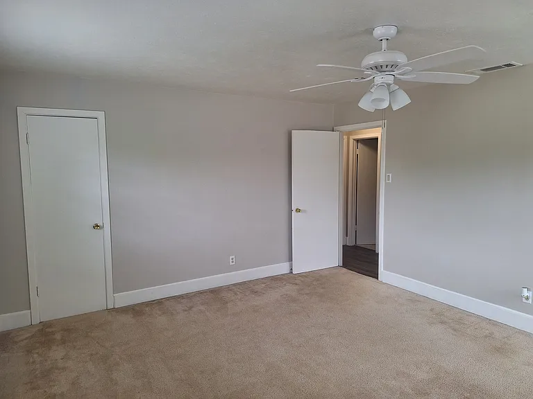 8430 Birchcroft Dr — Photo 19