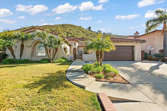 1st image of 749 Paseo Tierra