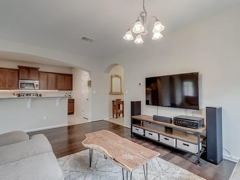 19224 Mangan Way — Photo 6