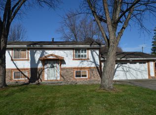 2664 Moonglow Dr, Saginaw, MI 48603