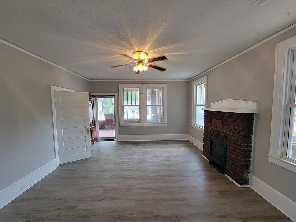 1st image of 9 Donnybrook Ave
