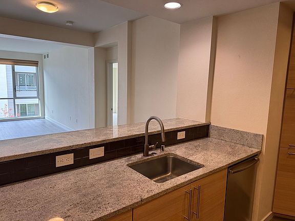 4th image of 1655 N California Blvd APT 322