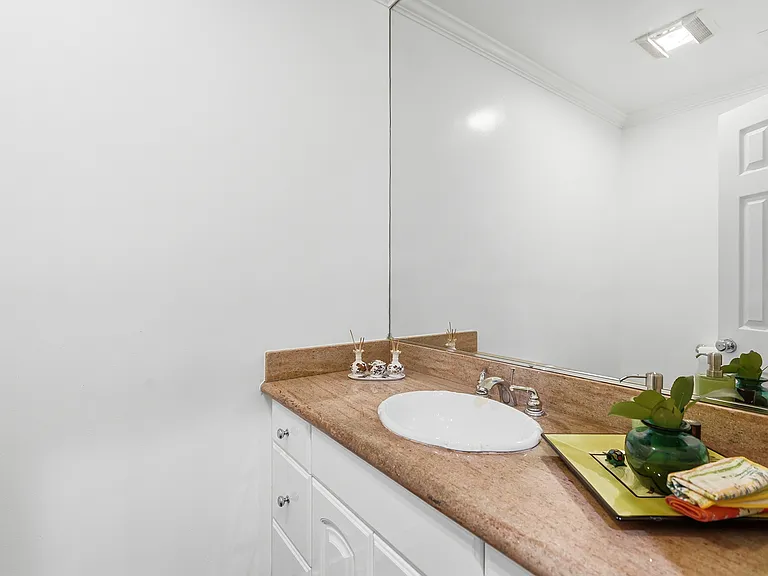 17092 Escalon Dr — Photo 13
