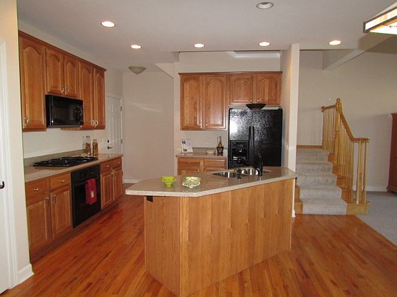 5th image of 24804 Ironwood Ct