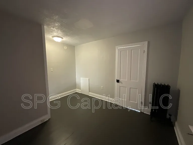 324 N Franklin St #1/2 — Photo 7