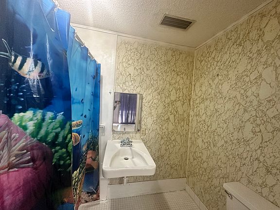 4th image of 5078 SE 135th St