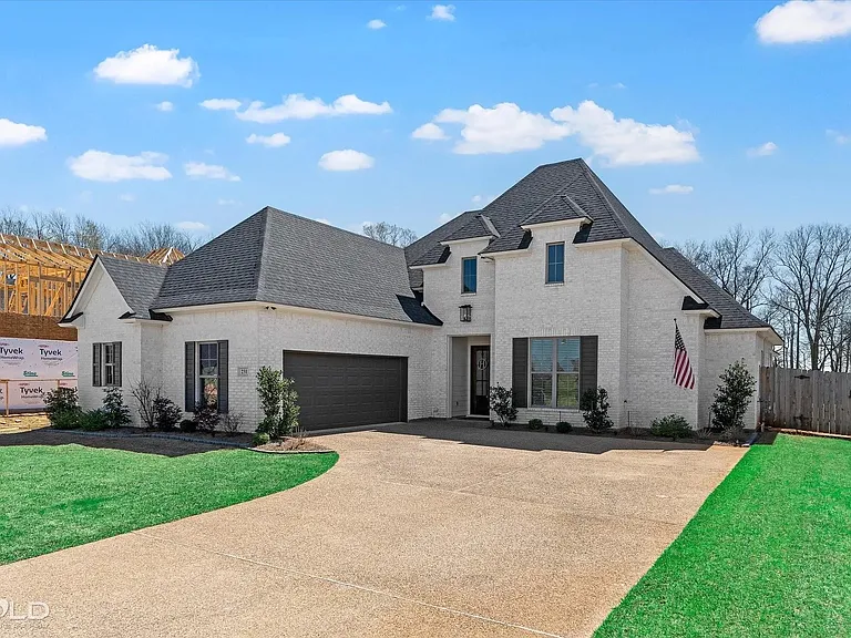 231 Conti Way — Photo 1