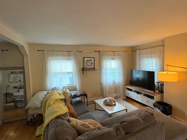 287 W 5th St #2, Boston, MA 02127