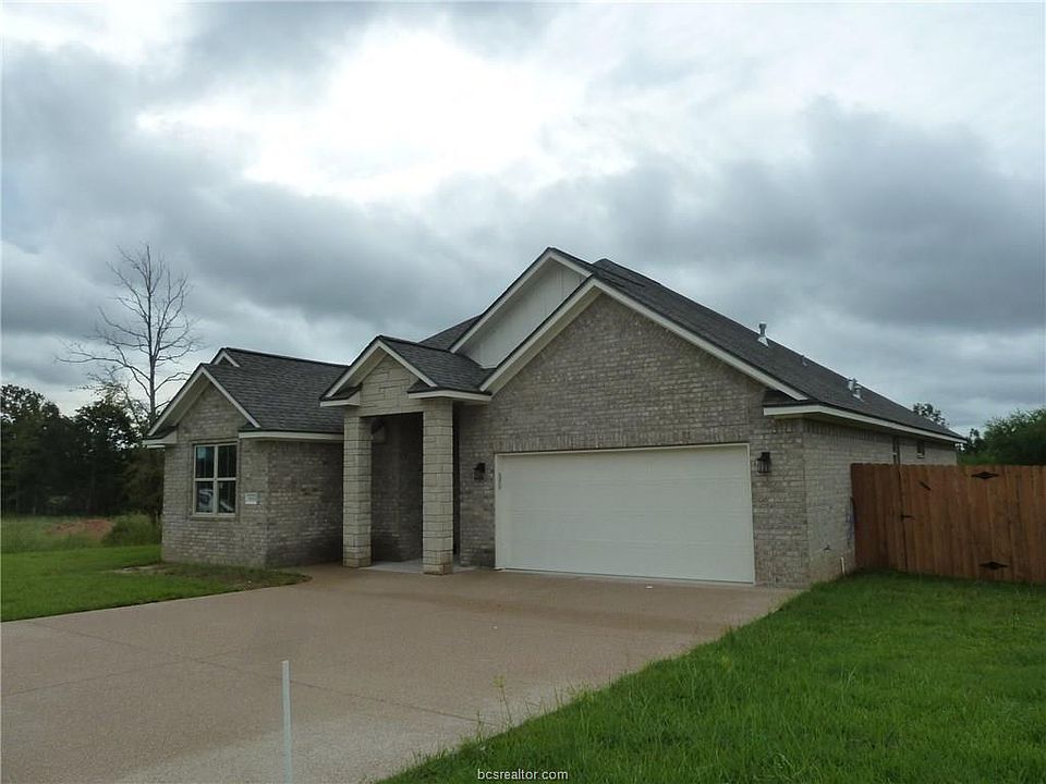 1st image of 3604 Park Oak Dr