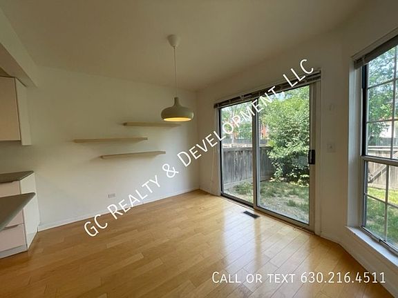 5th image of 730 Sturnbridge Ln