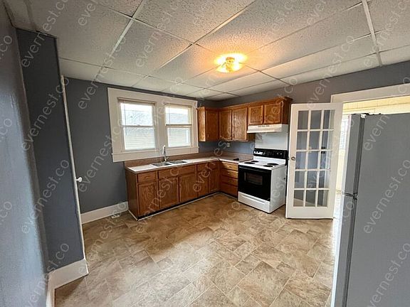 5th image of 2314 Cushman St