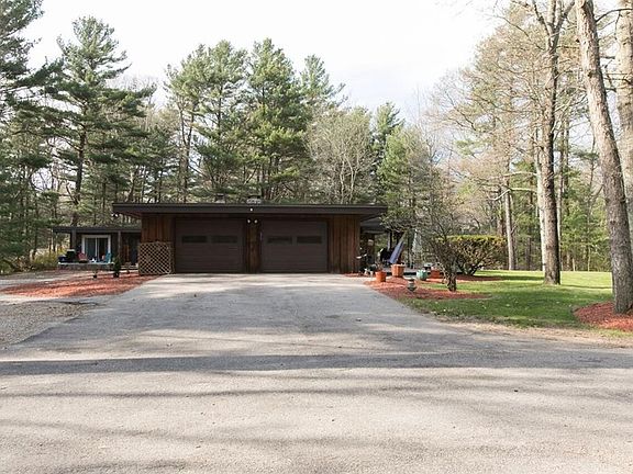 5th image of 55 Ann Dr