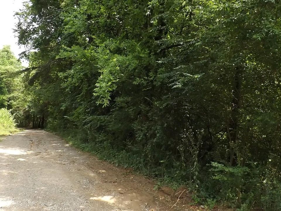 2nd image of Wedgewood Ln
