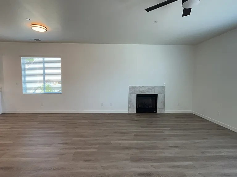 1715 Terrace Hill Dr — Photo 8