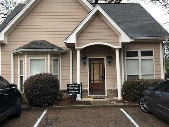 131 Falls Grove Dr, Oxford, MS 38655